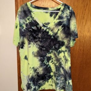 Women's Tie dye shirt
